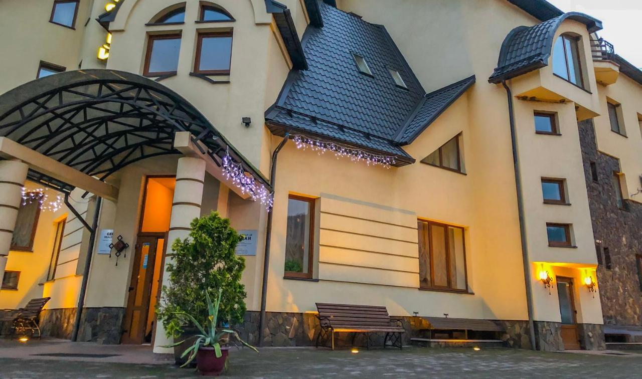 Gerdan Hotel Jaremcse Kültér fotó